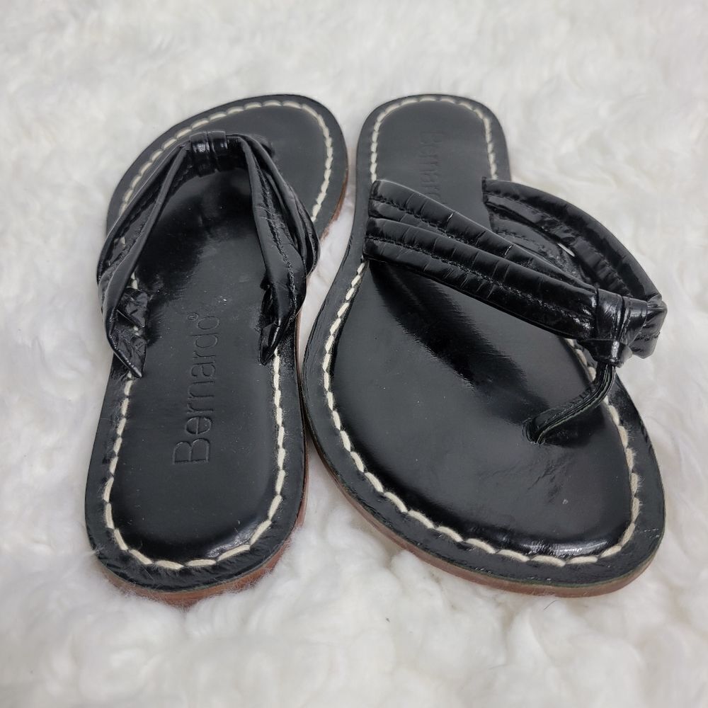 Bernardo Miami Women's Size 6 Black Leather Sandals Shoes - Picture 7 of 9